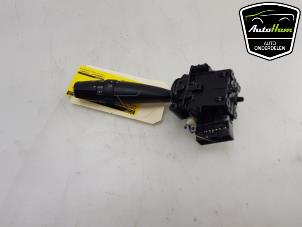 Gebruikte Knipperlicht Schakelaar Suzuki Swift (ZA/ZC/ZD) 1.2 16V Prijs € 20,00 Margeregeling aangeboden door AutoHam