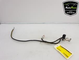 Gebruikte Accu sensor Mitsubishi Space Star (A0) 1.2 12V Prijs € 20,00 Margeregeling aangeboden door AutoHam