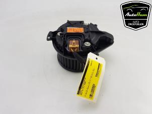 Gebruikte Kachel Ventilatiemotor Audi A4 Avant (B7) 2.0 TFSI 20V Quattro Prijs € 30,00 Margeregeling aangeboden door AutoHam