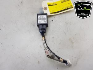 Gebruikte Remlicht module Mazda CX-3 (DJ/DK) 1.5 Skyactiv D 105 16V Prijs € 20,00 Margeregeling aangeboden door AutoHam