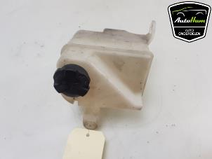 Gebruikte Expansievat Hyundai iX20 (JC) 1.4i 16V Prijs € 10,00 Margeregeling aangeboden door AutoHam