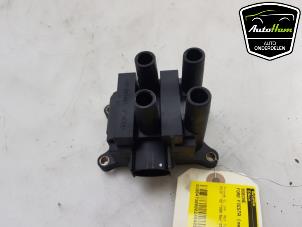 Gebruikte Bobine Ford Fiesta 5 (JD/JH) 1.4 16V Prijs € 30,00 Margeregeling aangeboden door AutoHam