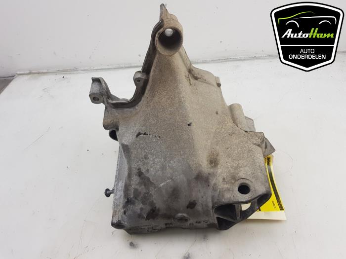 Gebruikte Motorrubber Volkswagen Golf VII Variant (AUVV) 1.0 TSI 12V BlueMotion Technology Prijs € 20,00 Margeregeling aangeboden door AutoHam