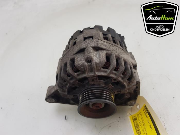 Gebruikte Dynamo Volkswagen Passat (3B3) 1.6 Prijs € 40,00 Margeregeling aangeboden door AutoHam