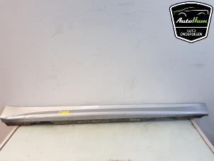 Gebruikte Sideskirt rechts BMW 3 serie (F30) 330e Prijs € 125,00 Margeregeling aangeboden door AutoHam