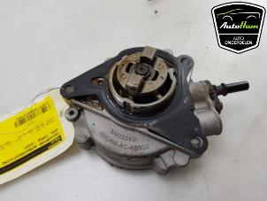 Gebruikte Vacuumpomp Rembekrachtiging Opel Corsa F (UB/UH/UP) 1.2 Turbo 12V 100 Prijs € 50,00 Margeregeling aangeboden door AutoHam