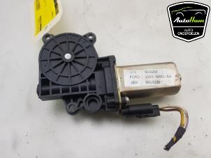 Gebruikte Motor portierruit Ford Fiesta 5 (JD/JH) 1.3 Prijs € 30,00 Margeregeling aangeboden door AutoHam