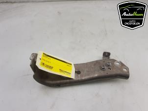 Gebruikte Frontdeel steun BMW X2 (F39) sDrive 20i 2.0 16V Twin Power Turbo Prijs € 10,00 Margeregeling aangeboden door AutoHam