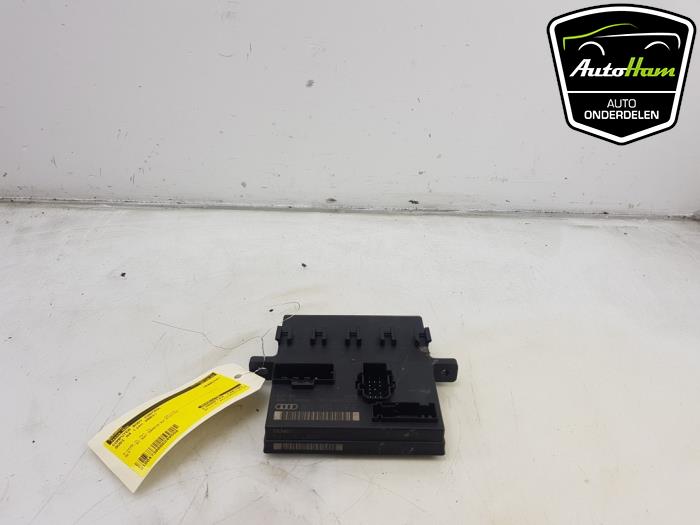 Gebruikte Computer Body Control Audi A4 Avant (B6) 2.0 20V Prijs € 75,00 Margeregeling aangeboden door AutoHam