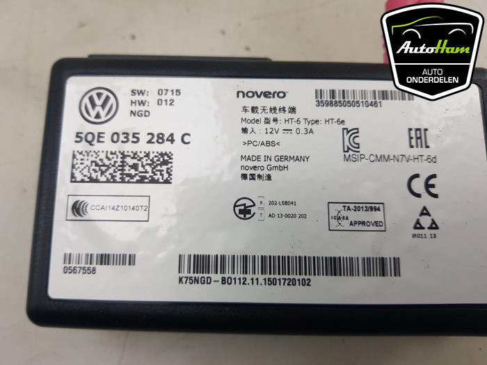 Telefoon Module van een Volkswagen Golf VII (AUA) 1.4 GTE 16V 2016
