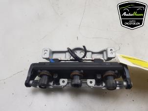 Gebruikte Camera voorzijde Tesla Model 3 Long Range AWD 75 kWh Prijs € 75,00 Inclusief btw aangeboden door AutoHam