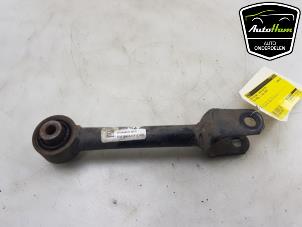 Gebruikte Reactiestang links-achter Tesla Model 3 Long Range AWD 75 kWh Prijs € 25,00 Inclusief btw aangeboden door AutoHam