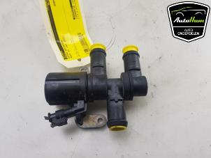 Gebruikte Extra waterpomp Audi Q4 Sportback (4FN) 40 e-tron Prijs € 35,00 Margeregeling aangeboden door AutoHam