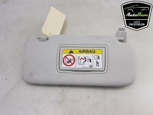 Gebruikte Zonneklep Ford Focus 4 Wagon 1.0 Ti-VCT EcoBoost 12V 125 Prijs € 15,00 Margeregeling aangeboden door AutoHam