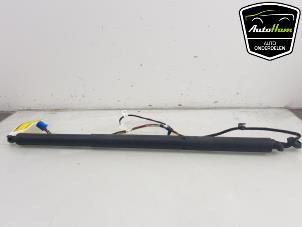 Gebruikte Achterklep motor Mercedes GLA (156.9) 1.6 180 16V Prijs € 95,00 Margeregeling aangeboden door AutoHam