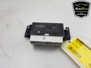 Gebruikte PDC Module Skoda Fabia III Combi (NJ5) 1.0 TSI 12V Prijs € 40,00 Margeregeling aangeboden door AutoHam