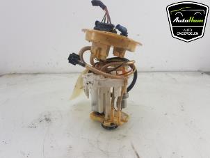 Gebruikte Brandstofpomp Elektrisch Audi A4 Avant (B9) 3.0 TDI V6 24V Prijs € 50,00 Margeregeling aangeboden door AutoHam