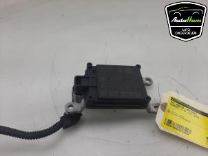 Gebruikte ACC Sensor (afstand) Renault Clio V (RJAB) 1.0 TCe 90 12V Prijs € 175,00 Margeregeling aangeboden door AutoHam