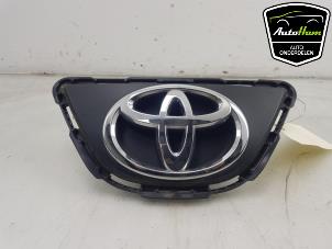 Gebruikte Embleem Toyota Aygo X 1.0 12V VVT-i Prijs € 30,00 Margeregeling aangeboden door AutoHam
