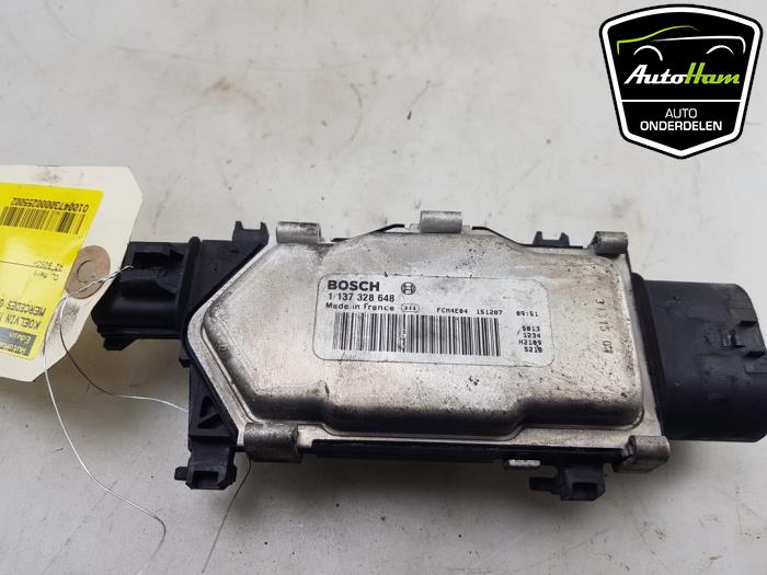 Koelvin module van een Mercedes-Benz GLA (156.9) 1.6 180 16V 2016