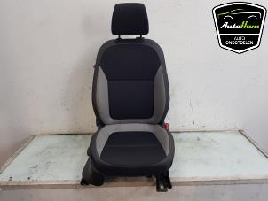 Gebruikte Voorstoel rechts Skoda Fabia III Combi (NJ5) 1.0 TSI 12V Prijs € 150,00 Margeregeling aangeboden door AutoHam