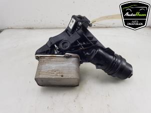 Gebruikte Oliefilterhuis BMW X5 (G05) xDrive 45 e iPerformance 3.0 24V Prijs € 100,00 Margeregeling aangeboden door AutoHam