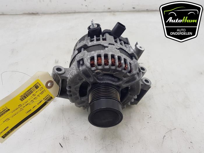 Gebruikte Dynamo Toyota Yaris Cross (PB1/PJ1) 1.5 12V Prijs op aanvraag aangeboden door AutoHam
