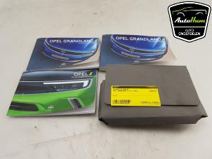 Gebruikte Instructie Boekje Opel Grandland/Grandland X 1.2 Turbo 12V Prijs € 50,00 Margeregeling aangeboden door AutoHam