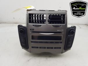 Gebruikte Radio CD Speler Toyota Yaris II (P9) 1.0 12V VVT-i Prijs € 75,00 Margeregeling aangeboden door AutoHam