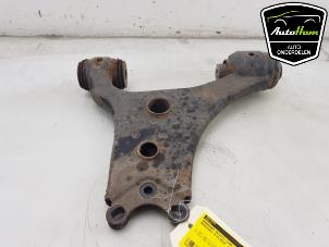 Gebruikte Triangel rechts-voor Mercedes A (W169) 1.7 A-170 5-Drs. Prijs € 20,00 Margeregeling aangeboden door AutoHam