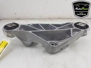 Gebruikte Motorsteun Tesla Model S Plaid Prijs € 24,20 Inclusief btw aangeboden door AutoHam