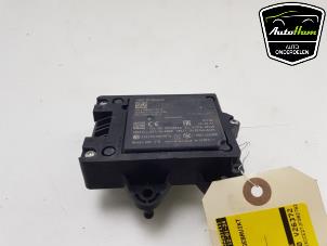 Gebruikte Radar sensor Tesla Model X 100X Prijs € 72,60 Inclusief btw aangeboden door AutoHam