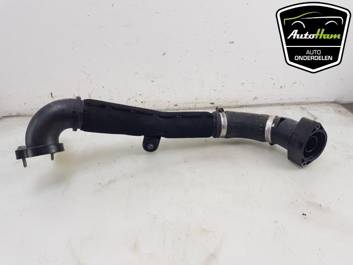 Gebruikte Intercooler Buis Audi A3 Sportback (8VA/8VF) 2.0 TDI 16V Prijs € 40,00 Margeregeling aangeboden door AutoHam