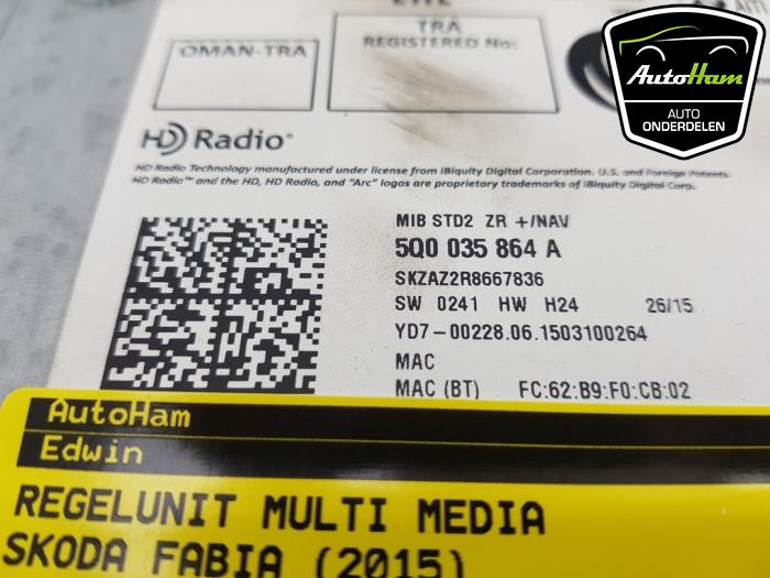 Regelunit Multi Media van een Skoda Fabia III (NJ3) 1.2 TSI 16V 2015