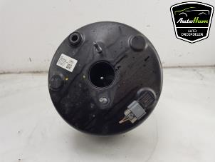 Gebruikte Rembekrachtiger Ford Transit 2.0 TDCi 16V Eco Blue 130 Prijs € 45,00 Margeregeling aangeboden door AutoHam