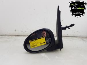 Gebruikte Spiegel Buiten links Peugeot 107 1.0 12V Prijs € 40,00 Margeregeling aangeboden door AutoHam