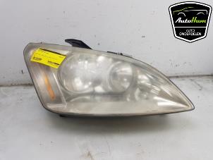 Gebruikte Koplamp rechts Ford Focus C-Max 1.6 16V Prijs € 35,00 Margeregeling aangeboden door AutoHam