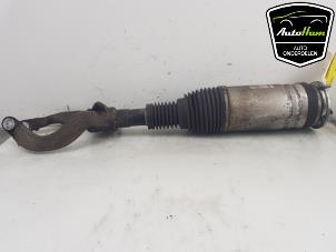 Gebruikte Schokdemper links-voor Landrover Range Rover Sport (LW) 3.0 SDV6 Prijs € 450,00 Margeregeling aangeboden door AutoHam