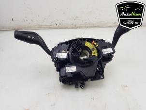 Gebruikte Combischakelaar Stuurkolom Ford Transit Connect (PJ2) 1.6 TDCi 16V 75 Prijs € 45,00 Margeregeling aangeboden door AutoHam