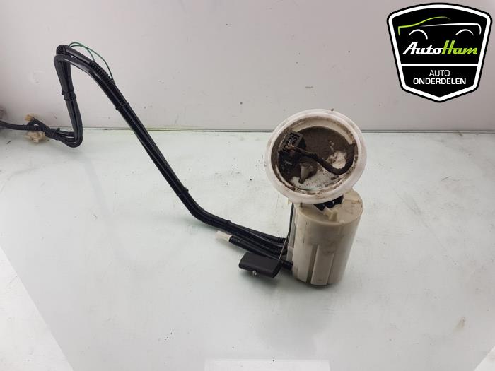 Gebruikte Tank element Pomp BMW 5 serie (E60) 530i 24V Prijs € 50,00 Margeregeling aangeboden door AutoHam