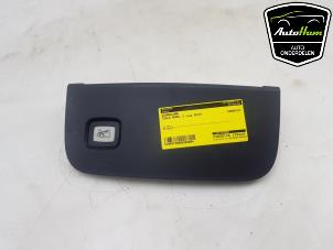 Gebruikte Schakelaar Tesla Model 3 Long Range AWD 75 kWh Prijs € 18,15 Inclusief btw aangeboden door AutoHam