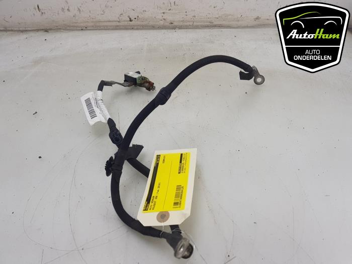 Gebruikte Accu sensor Peugeot 208 I (CA/CC/CK/CL) 1.2 Vti 12V PureTech 82 Prijs € 30,00 Margeregeling aangeboden door AutoHam