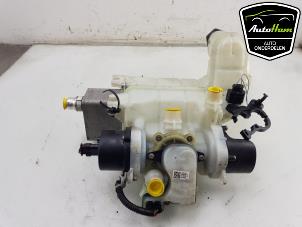 Gebruikte Expansievat Tesla Model 3 Long Range AWD 75 kWh Prijs € 195,00 Inclusief btw aangeboden door AutoHam