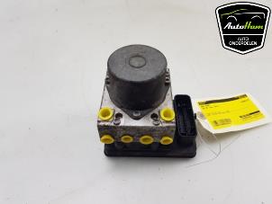 Gebruikte ABS Pomp Volkswagen Up! (121) 1.0 12V 75 Prijs € 45,00 Margeregeling aangeboden door AutoHam