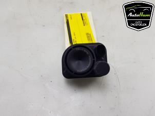 Gebruikte Alarm sirene Opel Astra K Sports Tourer 1.4 16V Prijs € 25,00 Margeregeling aangeboden door AutoHam