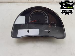 Gebruikte Instrumentenpaneel Volkswagen Up! (121) 1.0 12V 75 Prijs € 100,00 Margeregeling aangeboden door AutoHam