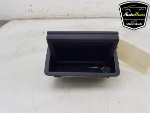 Gebruikte Display Multi Media regelunit Audi A1 (8X1/8XK) 1.4 TFSI 16V 122 Prijs € 95,00 Margeregeling aangeboden door AutoHam