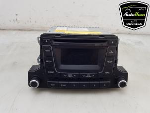 Gebruikte Radio CD Speler Hyundai i10 (B5) 1.0 12V Prijs € 125,00 Margeregeling aangeboden door AutoHam