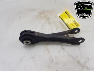 Gebruikte Reactiestang links-achter Mercedes CLA (117.3) 1.6 CLA-180 16V Prijs € 15,00 Margeregeling aangeboden door AutoHam