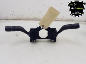 Gebruikte Stuurkolomschakelaar Mazda 3 Sport (BP) 2.0 SkyActiv-G 122 Mild Hybrid 16V Prijs € 75,00 Margeregeling aangeboden door AutoHam